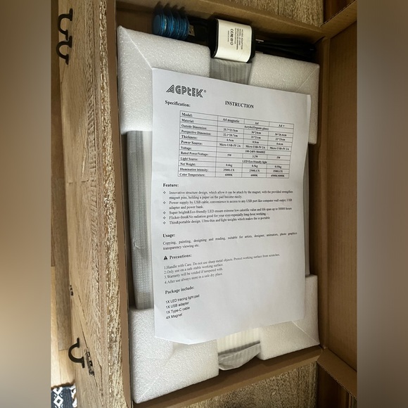 A4 Light Box AGPtek LED Artcraft Tracing Light Pad Ultra-Thin USB Power Cable - Picture 2 of 3